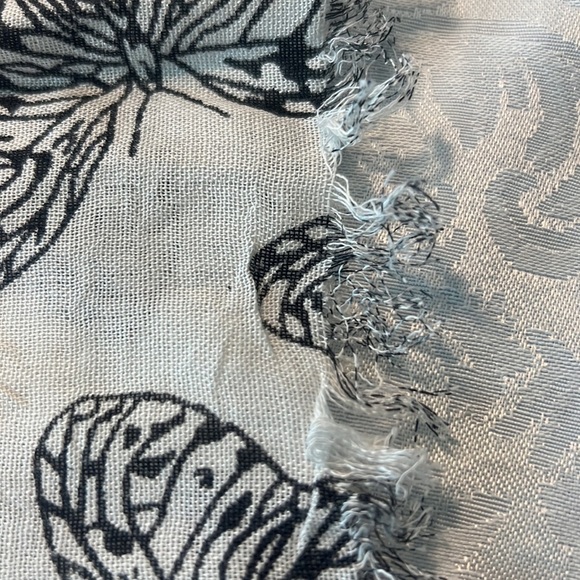 Rectangle Scarf - Picture 4 of 6